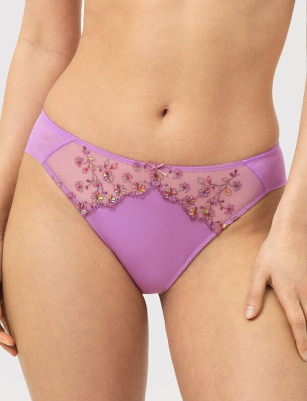 Delightful string